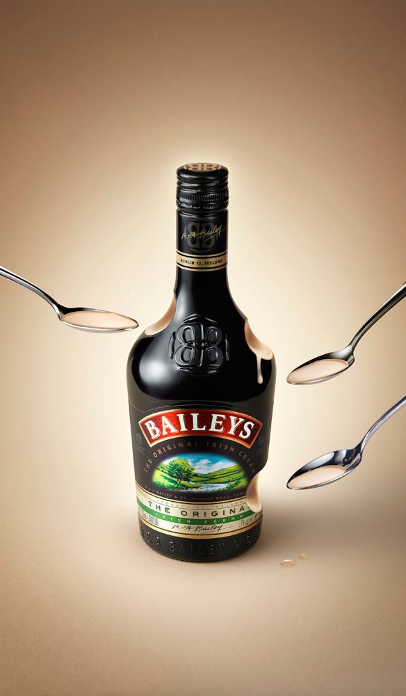 3D Baileys Liquids and Bottles Drink Product Advertising Animation