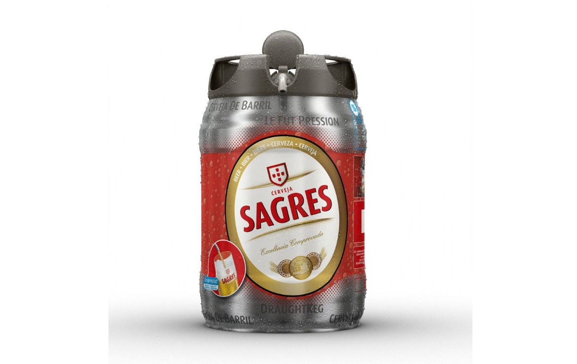 3D Sagres Drink Barrel Lager Keg Product Illustration