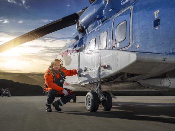 2D Helicopter Pilot Photo Retouch Illustration Thumbnail